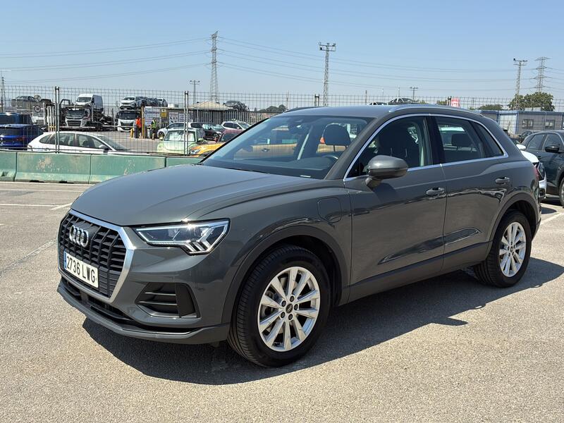 AUDI Q3 45 TFSI e Advanced