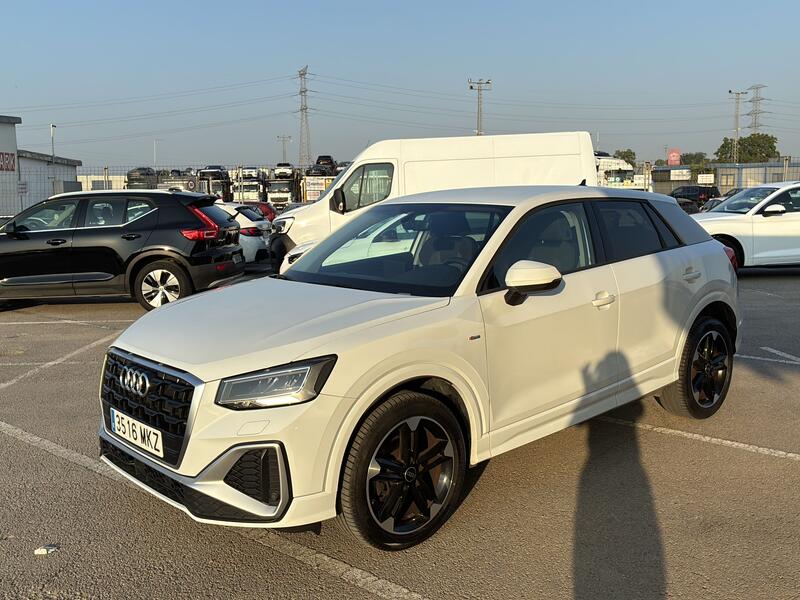 AUDI Q2 S line 30 TDI S tronic